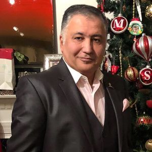 Meet your Posher, Farzad